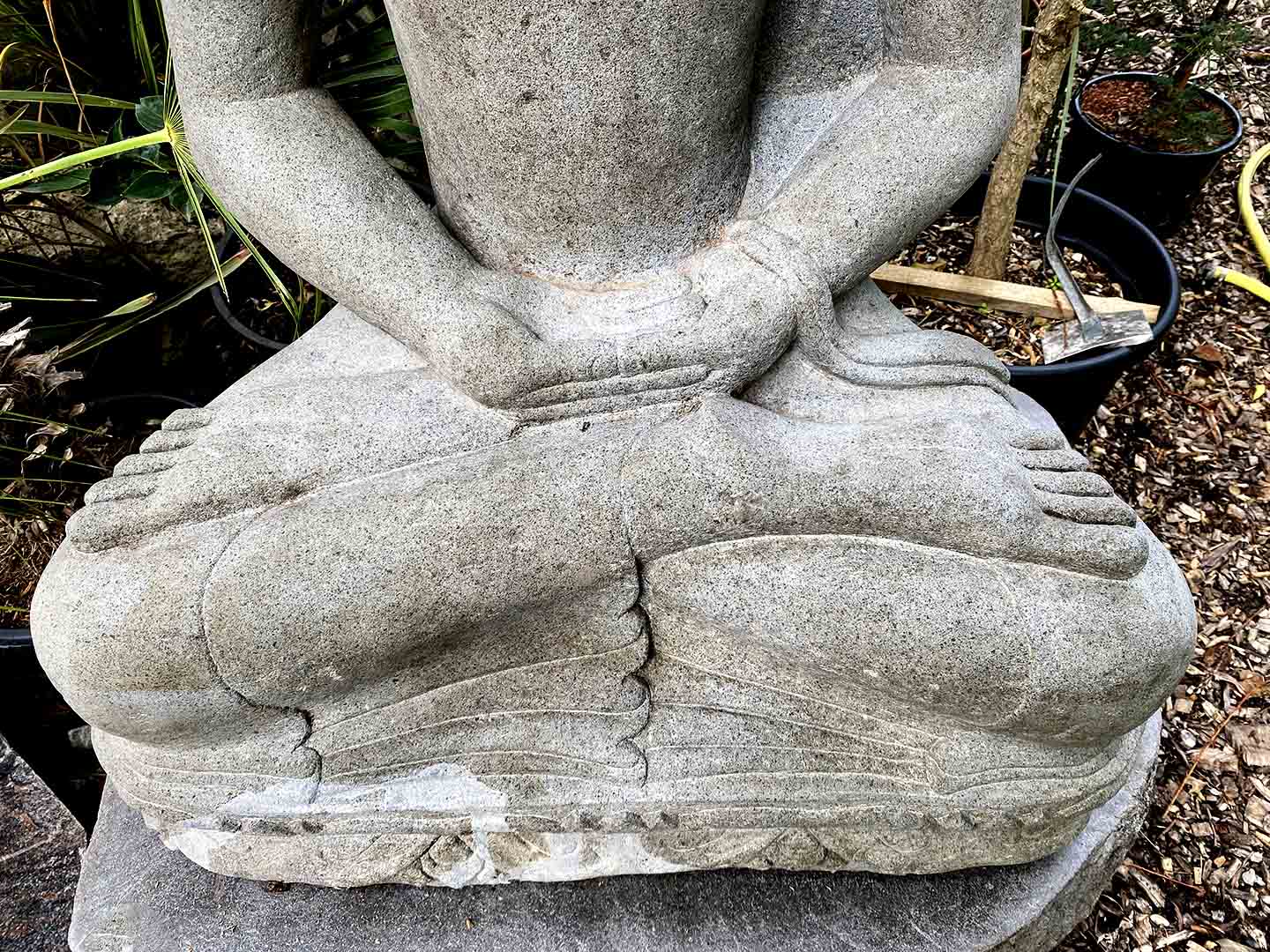 Sitzender Buddha im Dhyana Mudra - 125 cm